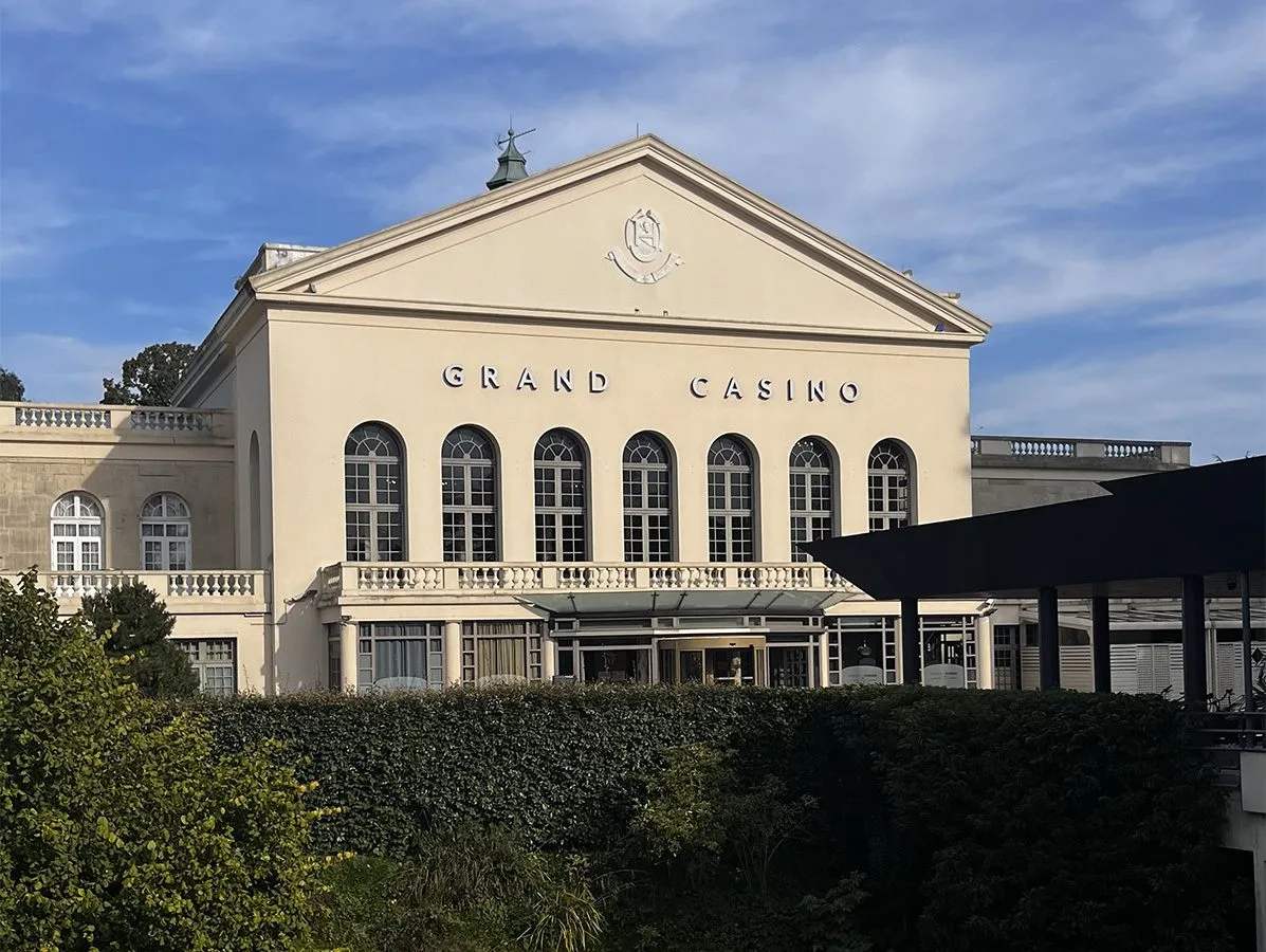 Sévy Voyance, cartomancienne professionnelle