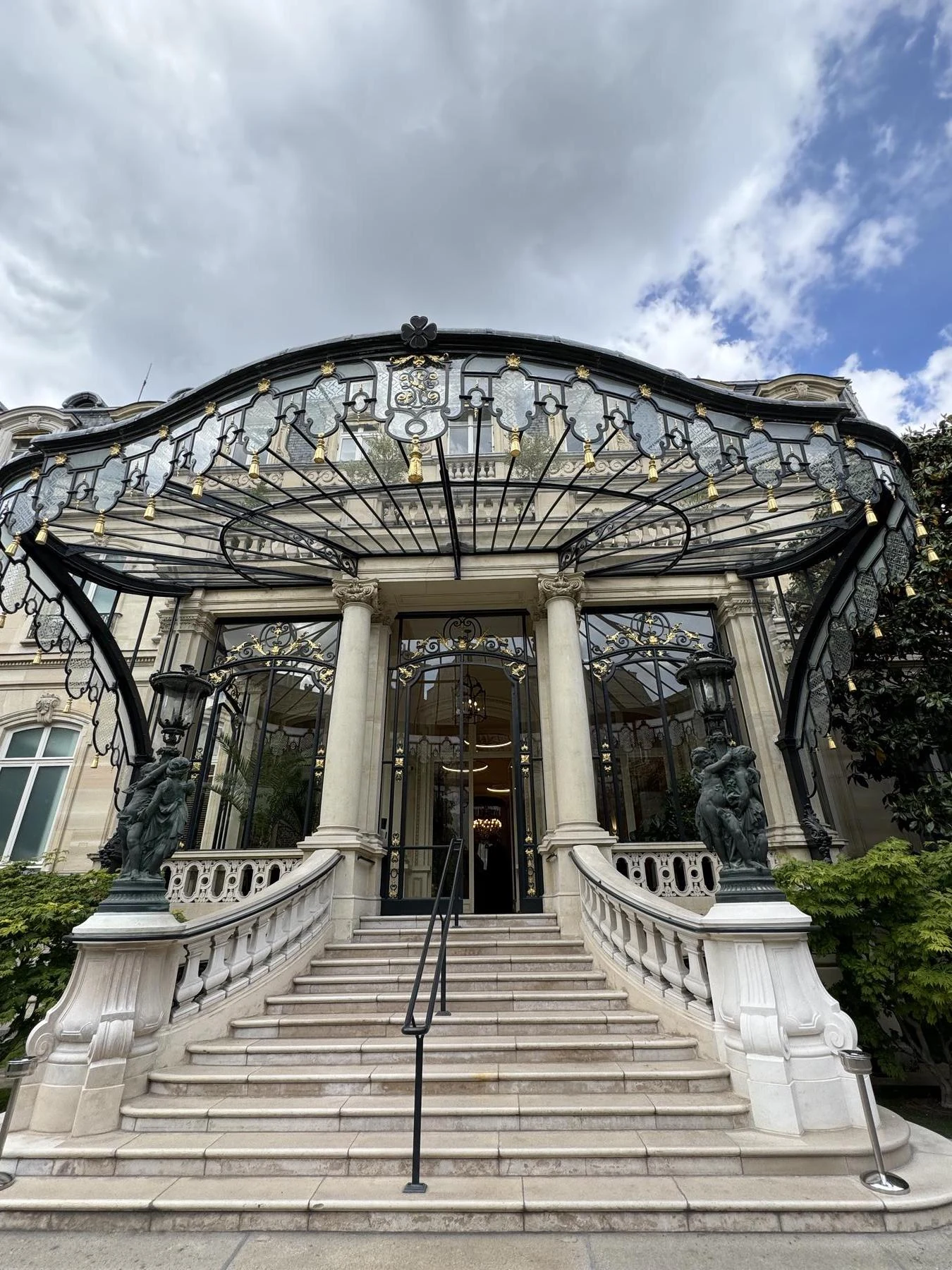 Consultation de cartomancie en lieu d'exception